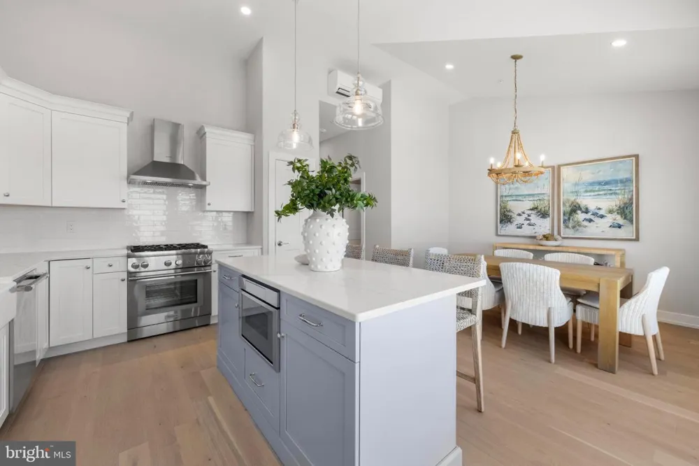 415 BAY AVENUE #4 Beach Haven, NJ 08008