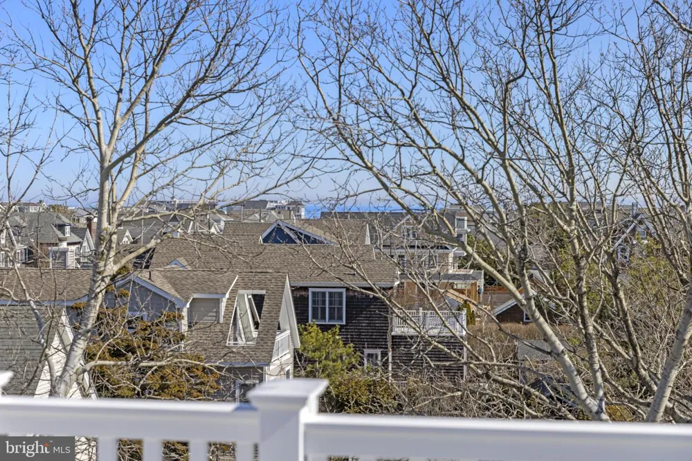 415 BAY AVENUE #4 Beach Haven, NJ 08008
