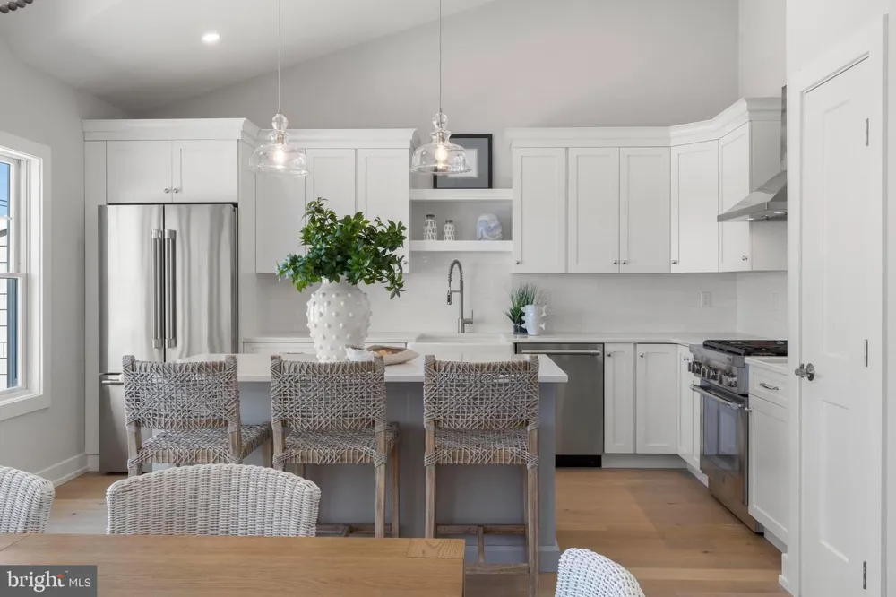 415 BAY AVENUE #4 Beach Haven, NJ 08008