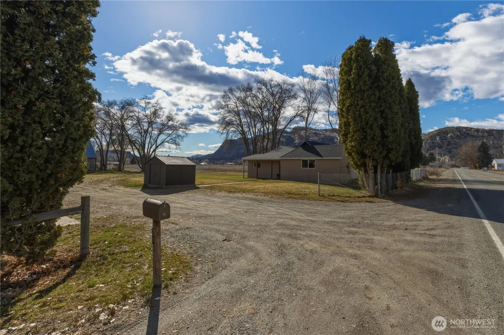 22 Kermel Road Omak, WA 98841