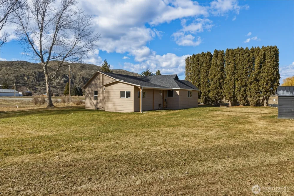22 Kermel Road Omak, WA 98841