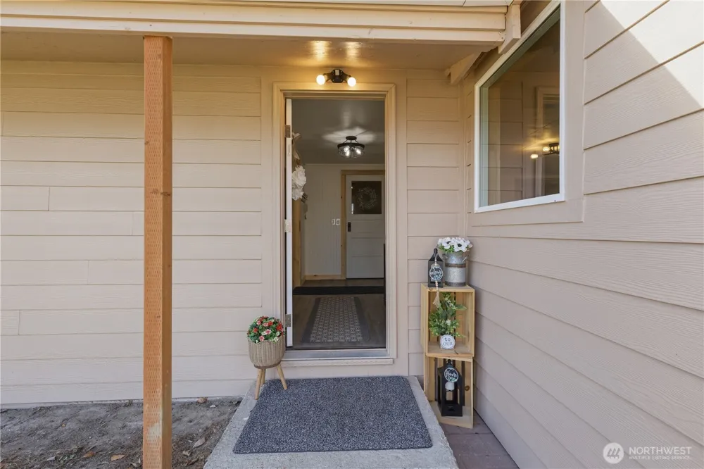 22 Kermel Road Omak, WA 98841