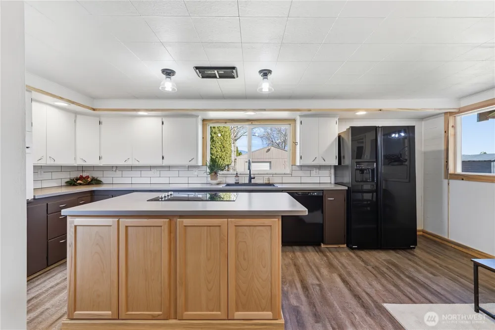 22 Kermel Road Omak, WA 98841