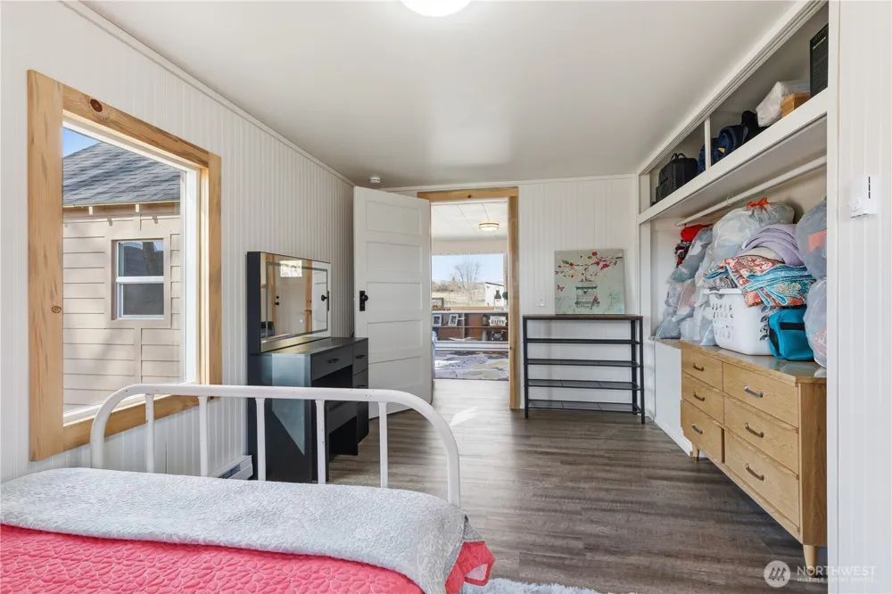 22 Kermel Road Omak, WA 98841