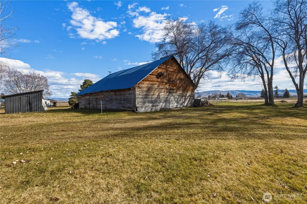 22 Kermel Road Omak, WA 98841