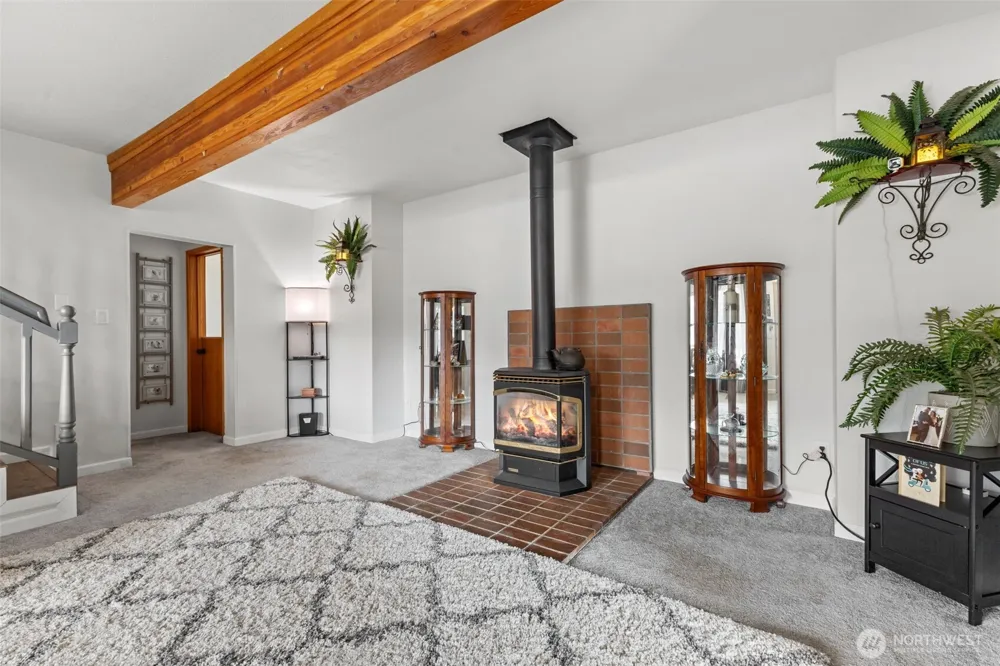 545 Davis Lake Rd Morton, WA 98356