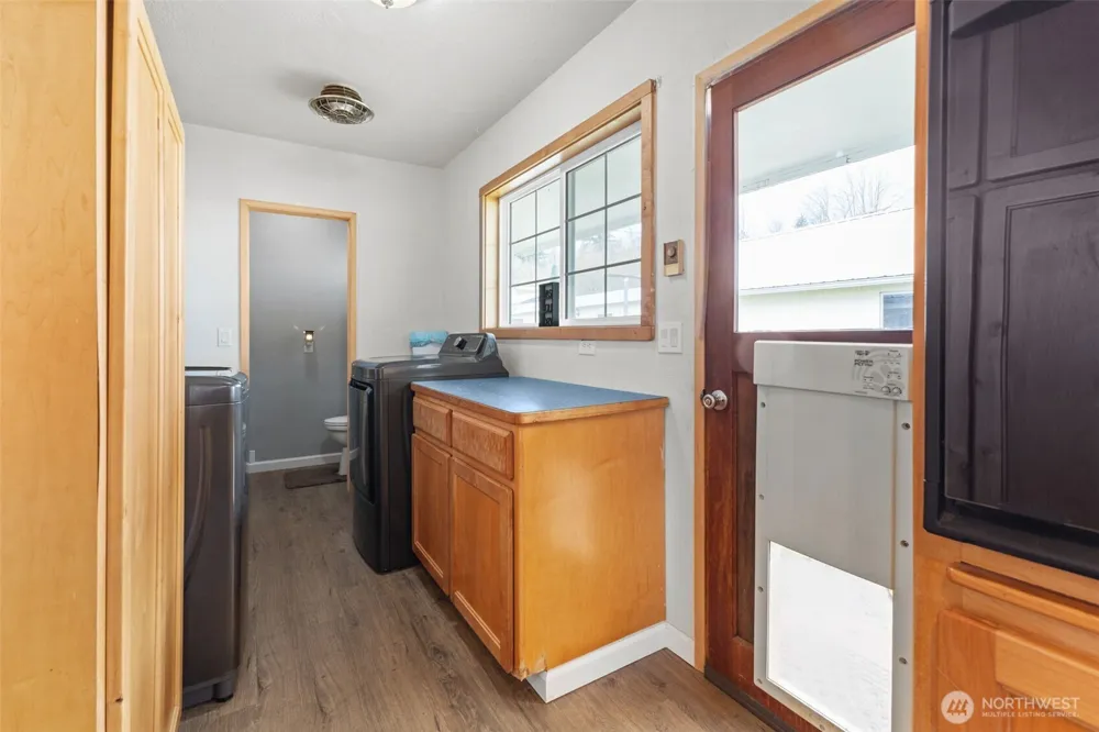 545 Davis Lake Rd Morton, WA 98356