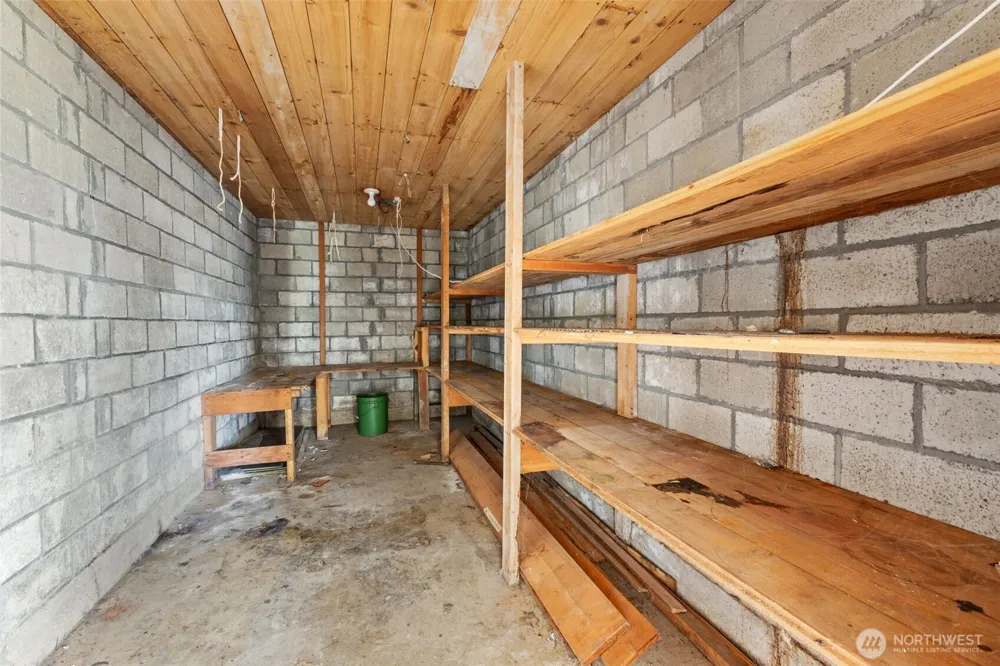 545 Davis Lake Rd Morton, WA 98356