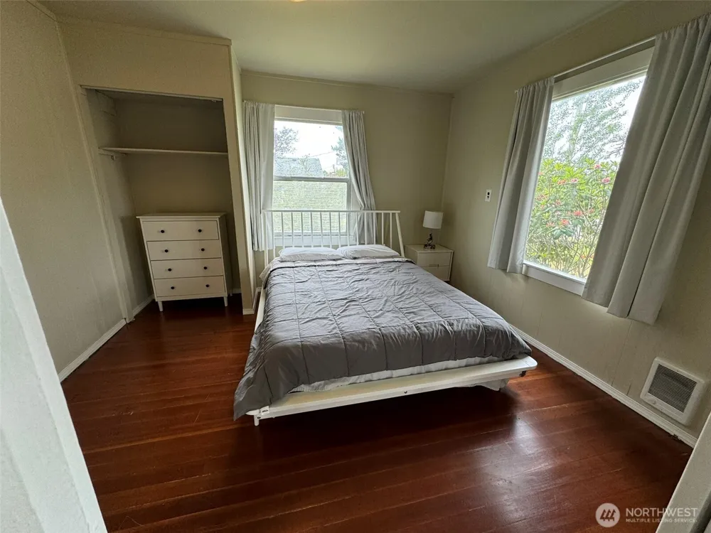 203 W Ocean Ave Westport, WA 98595