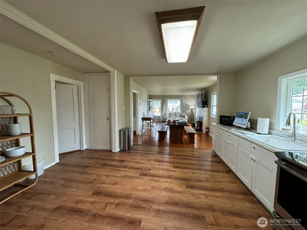 203 W Ocean Ave Westport, WA 98595