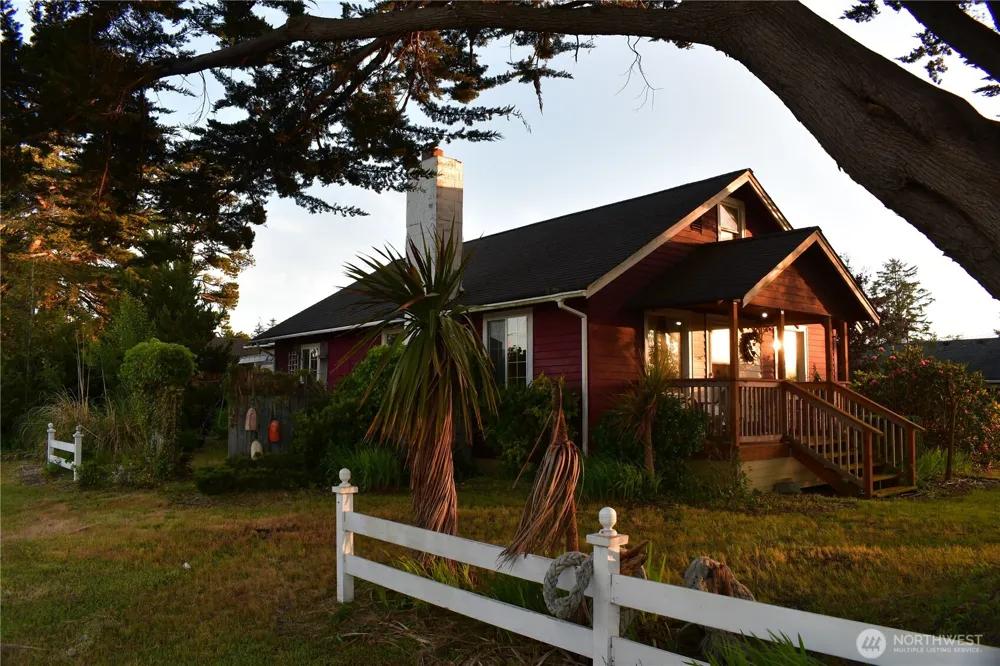 203 W Ocean Ave Westport, WA 98595