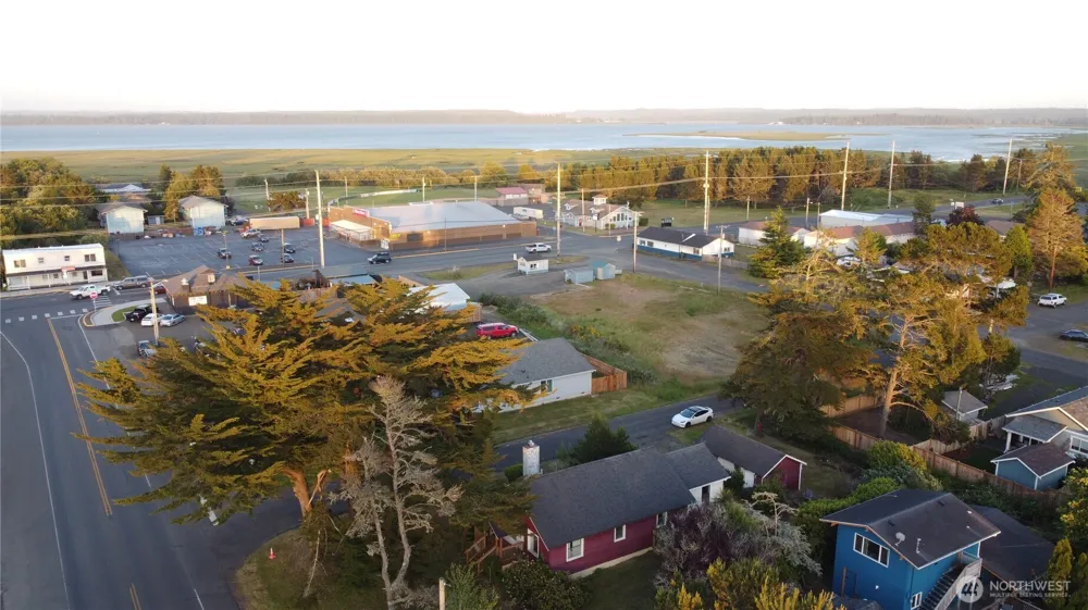 203 W Ocean Ave Westport, WA 98595