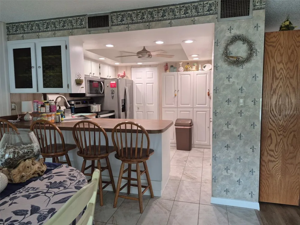 225 COUNTRY CLUB DRIVE #C225 Largo, FL 33771
