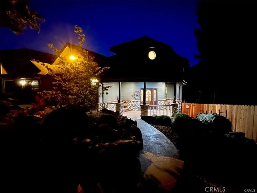 39269 Paha Bass Lake, CA 93604