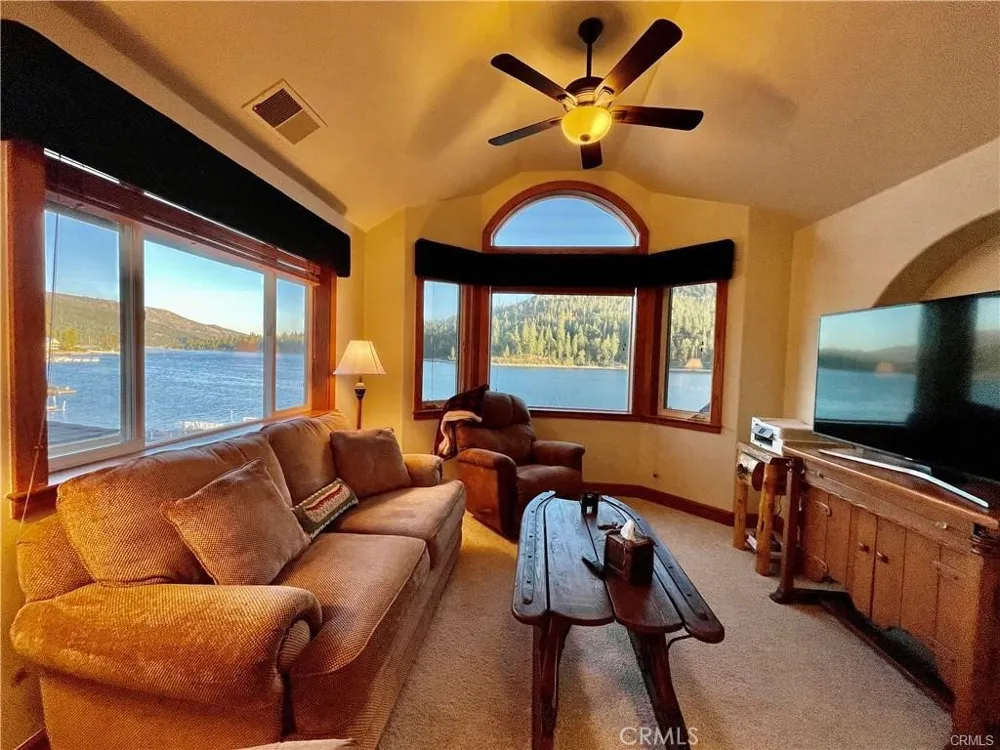 39269 Paha Bass Lake, CA 93604