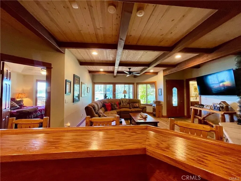 39269 Paha Bass Lake, CA 93604