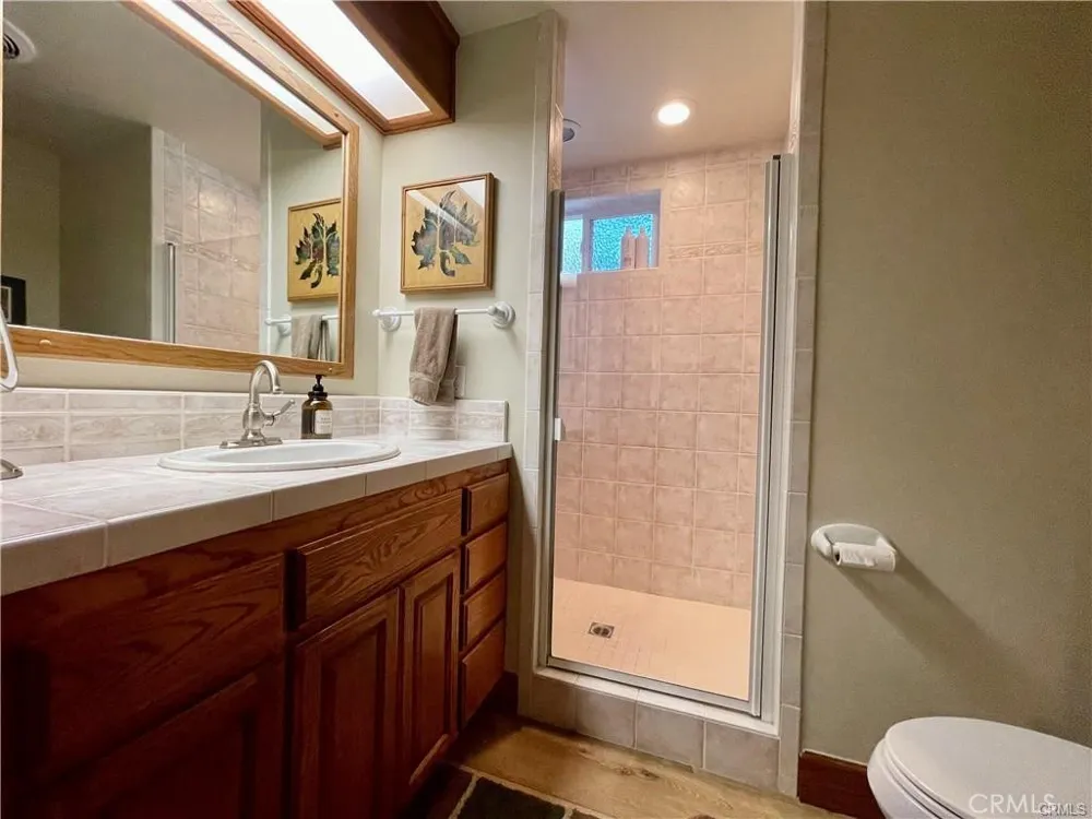 39269 Paha Bass Lake, CA 93604