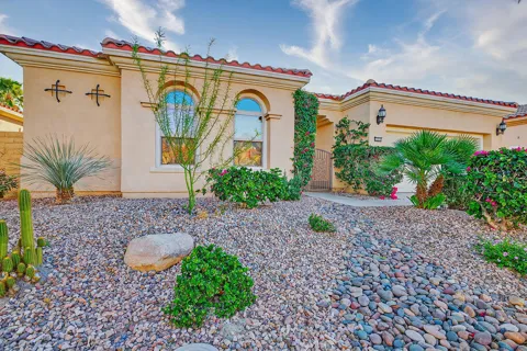40856 Calle Desierto