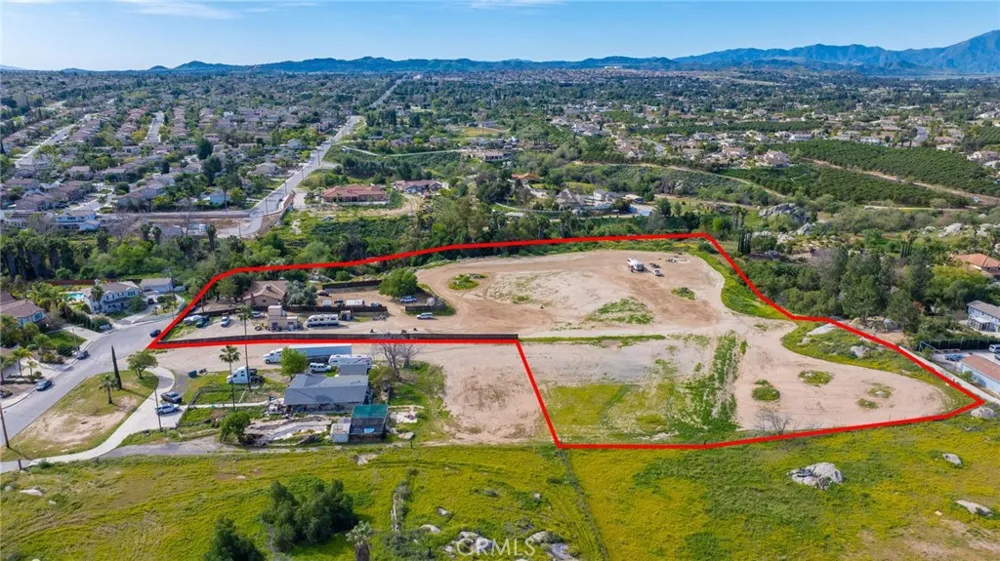 14435 Wood Road Riverside, CA 92508