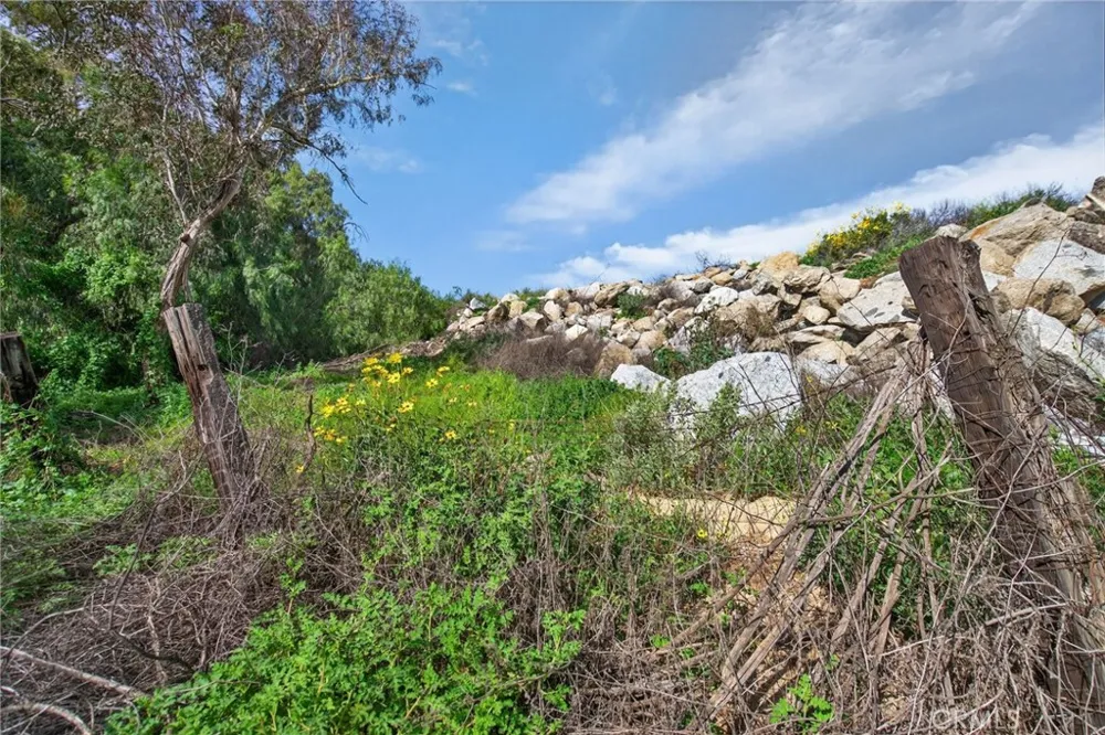 14435 Wood Road Riverside, CA 92508