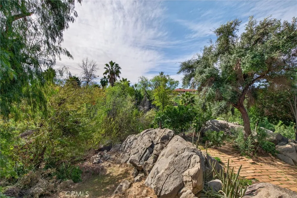 14435 Wood Road Riverside, CA 92508