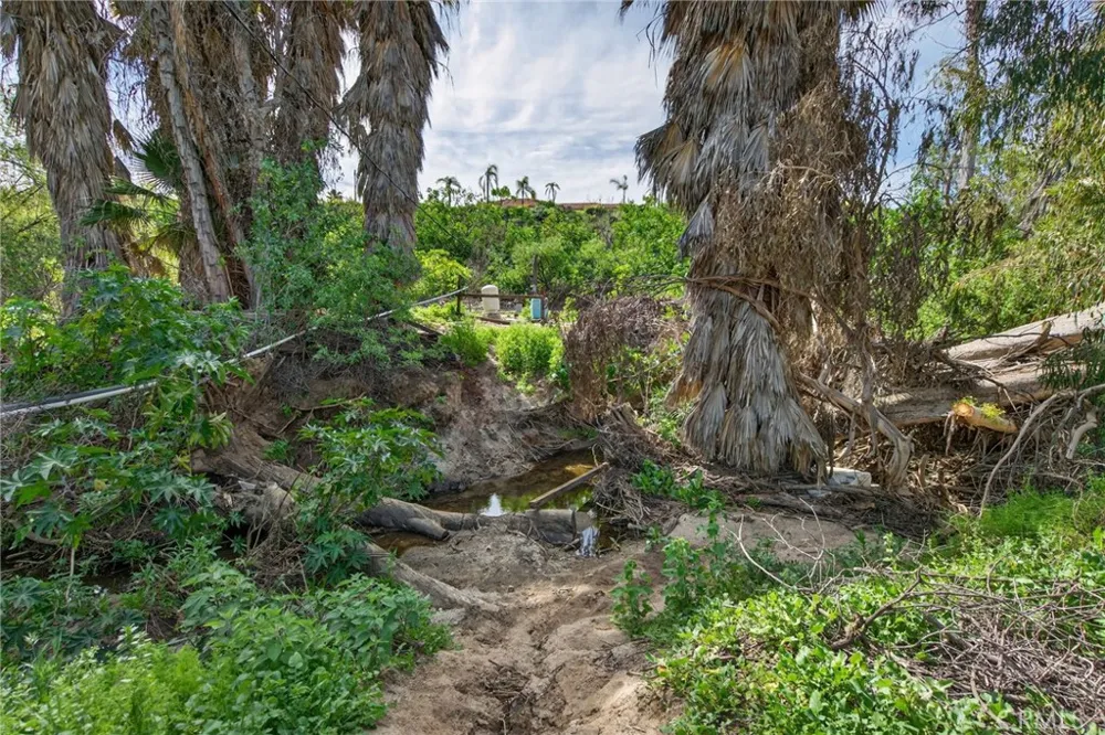 14435 Wood Road Riverside, CA 92508
