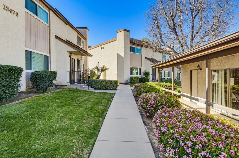 13470 Meyer #22 Whittier, CA 90605