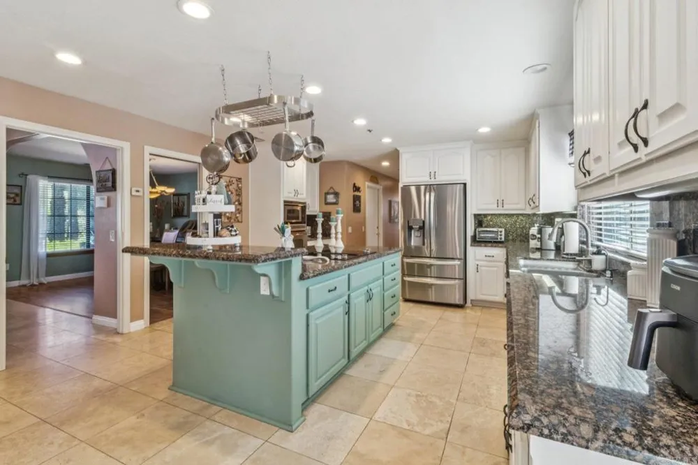 29950 Robbie Ln Vista, CA 92084