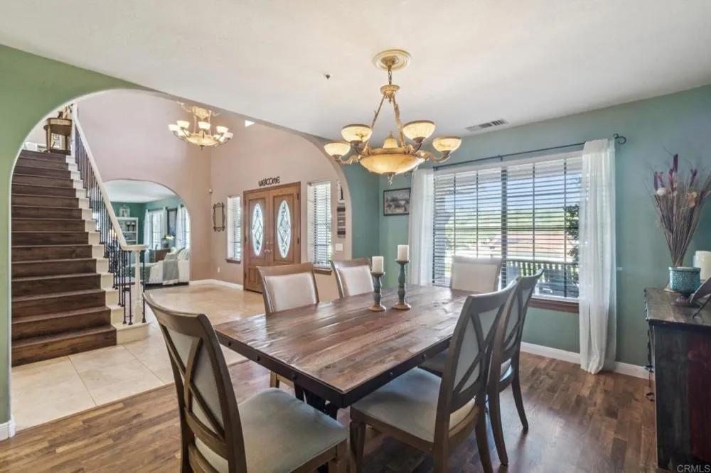29950 Robbie Ln Vista, CA 92084