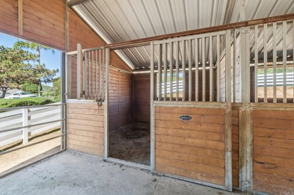29950 Robbie Ln Vista, CA 92084