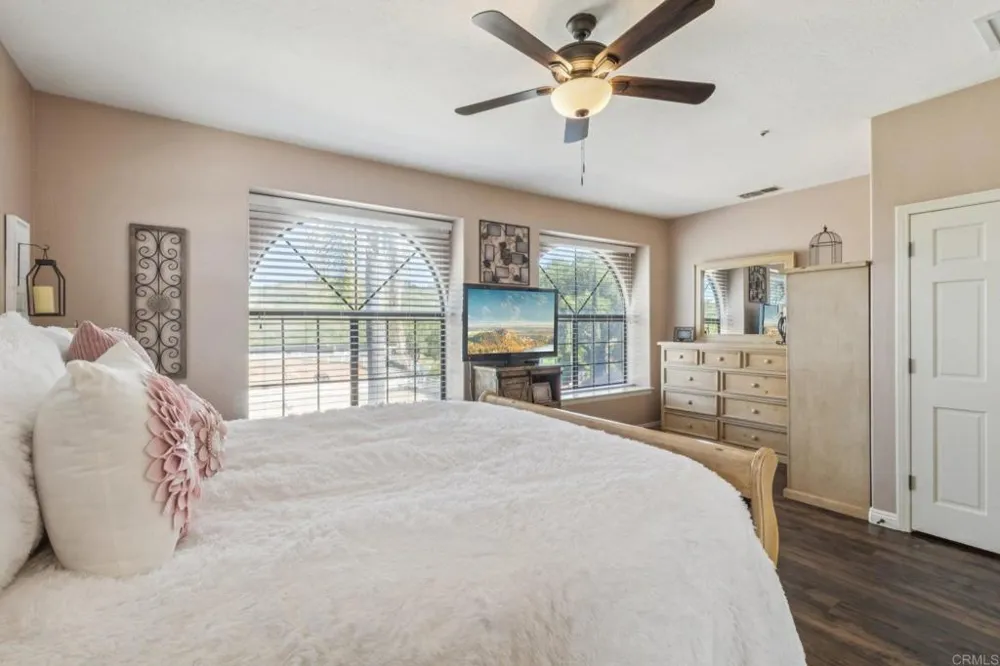 29950 Robbie Ln Vista, CA 92084