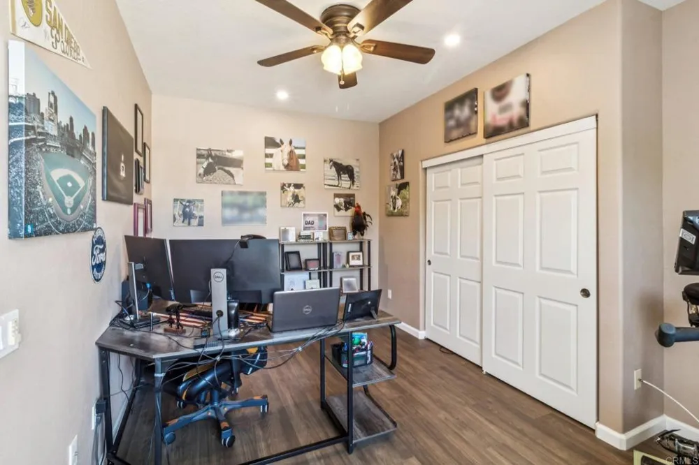 29950 Robbie Ln Vista, CA 92084