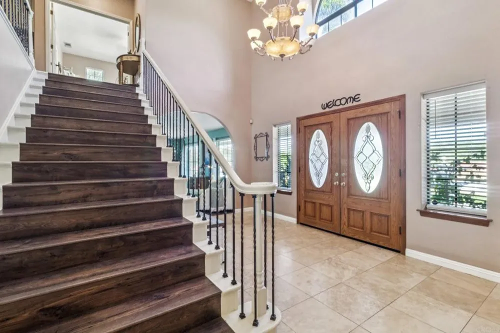 29950 Robbie Ln Vista, CA 92084
