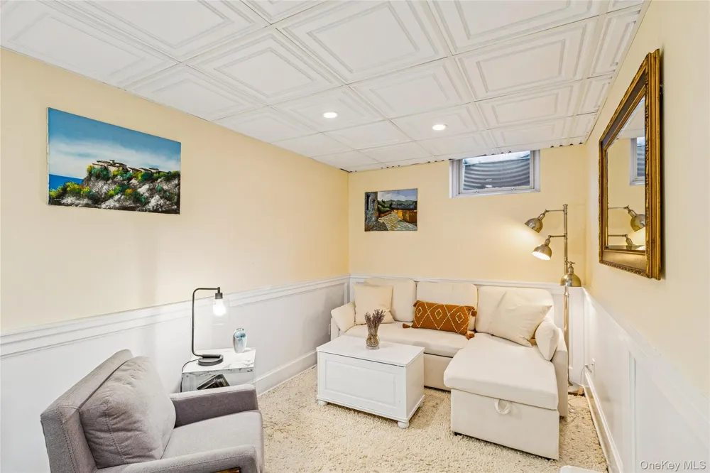 38 Baycrest Avenue East Quogue, NY 11942