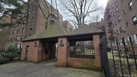 118-60 Metropolitan Avenue #3E