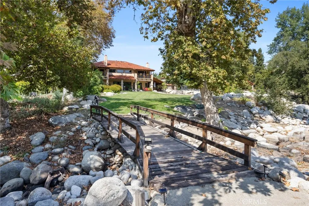 14025 Yokuts Bakersfield, CA 93306