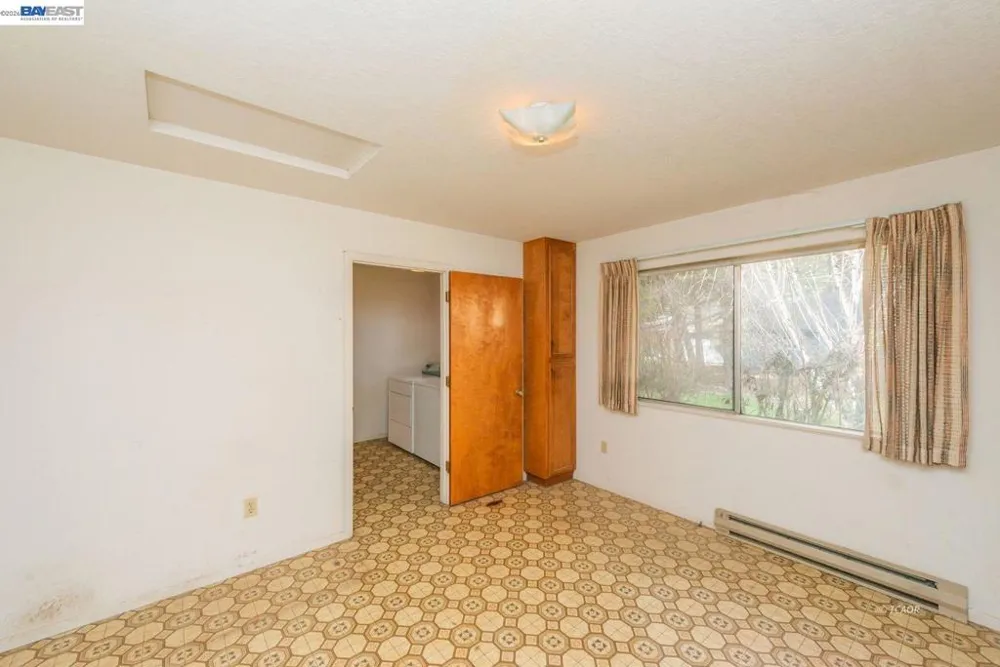 376 Mountain View Dr. Lewiston, CA 96052