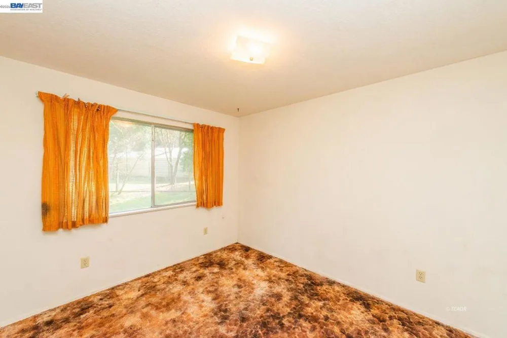 376 Mountain View Dr. Lewiston, CA 96052