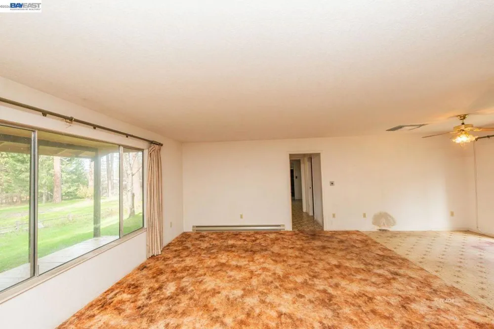 376 Mountain View Dr. Lewiston, CA 96052
