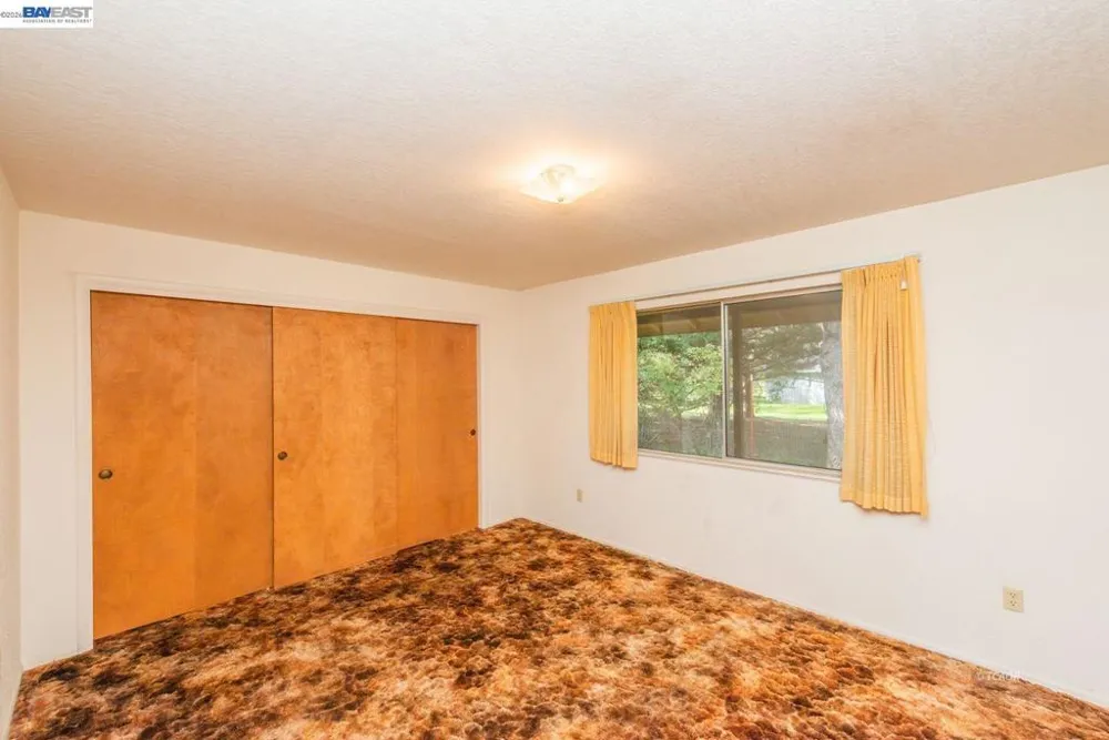 376 Mountain View Dr. Lewiston, CA 96052
