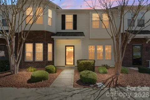 4140 Kenton Glenn Court NW