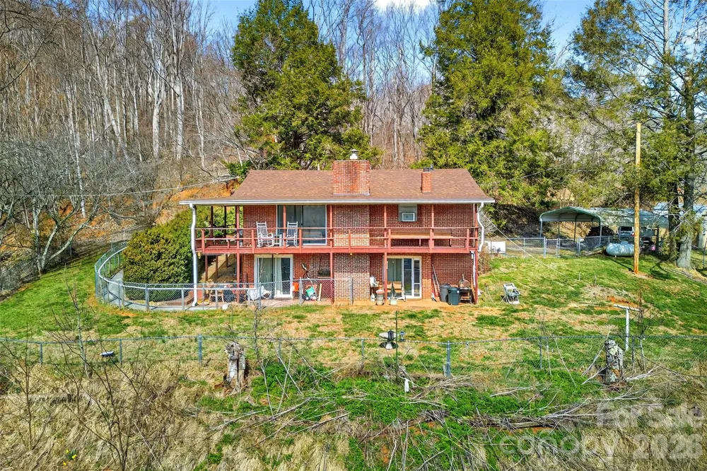 1306 Fork Mountain Road Bakersville, NC 28705