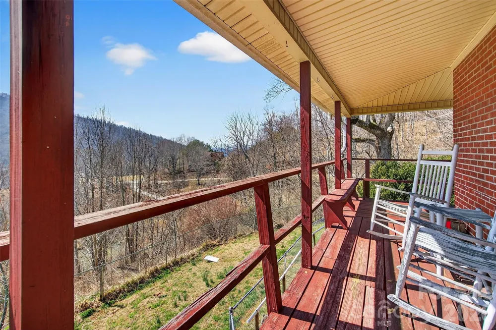 1306 Fork Mountain Road Bakersville, NC 28705