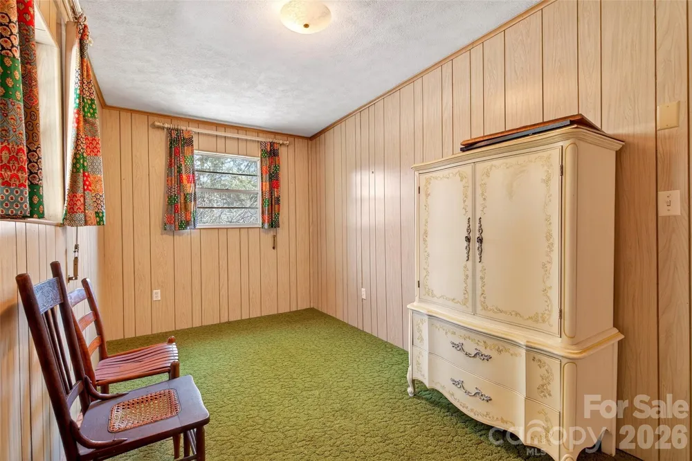 1306 Fork Mountain Road Bakersville, NC 28705