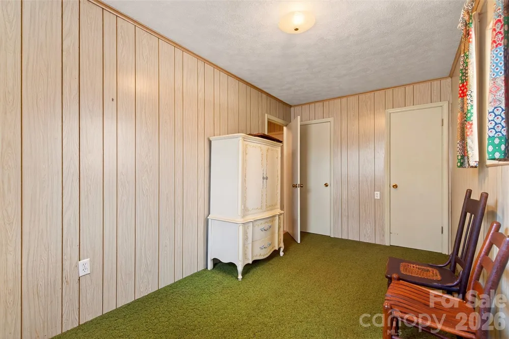 1306 Fork Mountain Road Bakersville, NC 28705