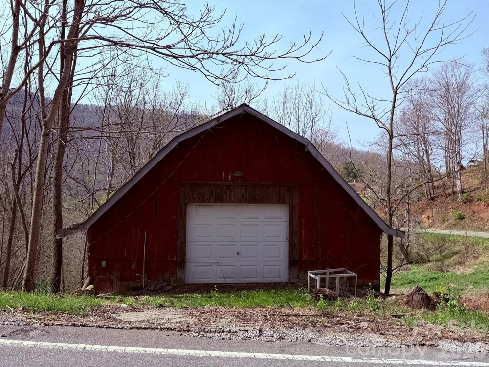 1306 Fork Mountain Road Bakersville, NC 28705