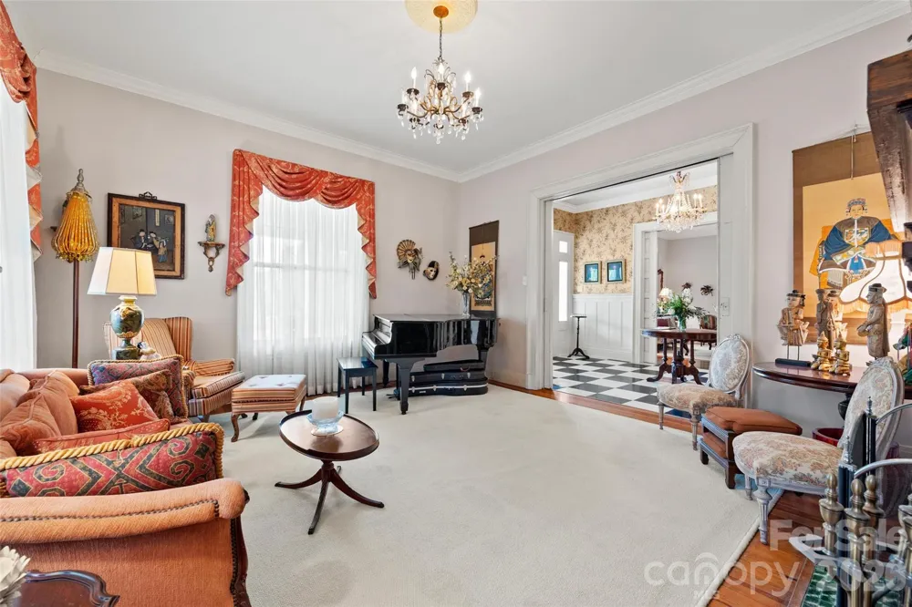 530 E Rutledge Avenue Gaffney, SC 29340