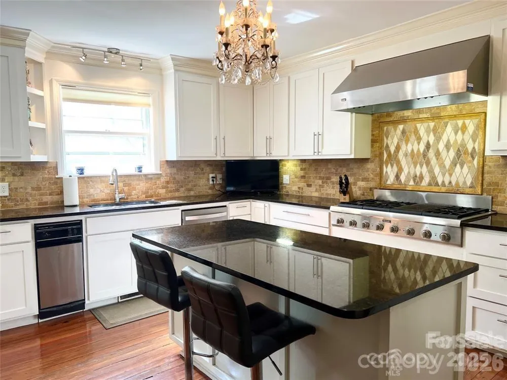 530 E Rutledge Avenue Gaffney, SC 29340