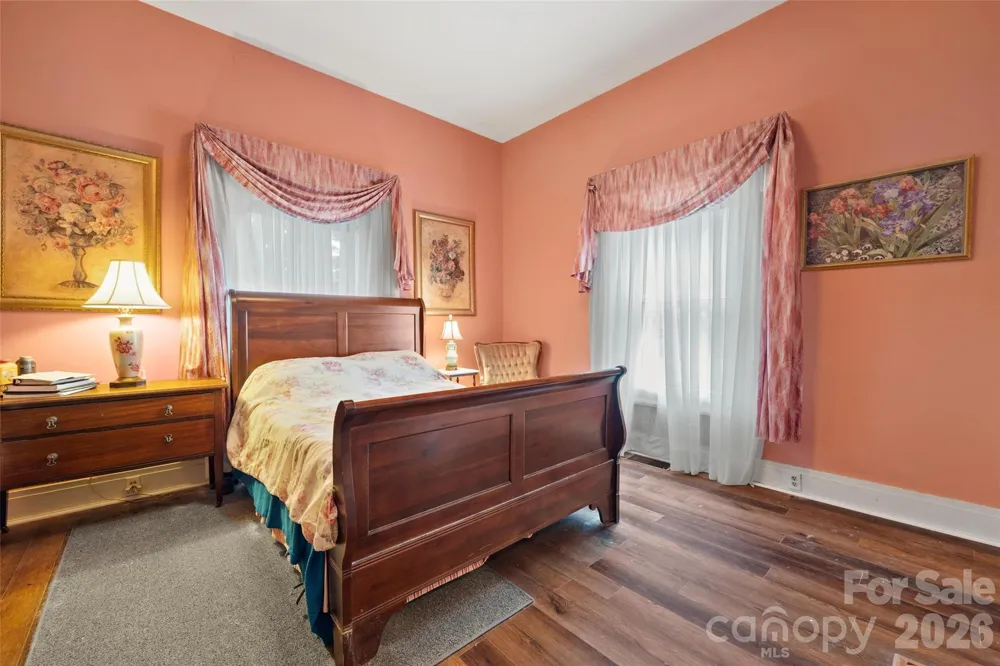 530 E Rutledge Avenue Gaffney, SC 29340