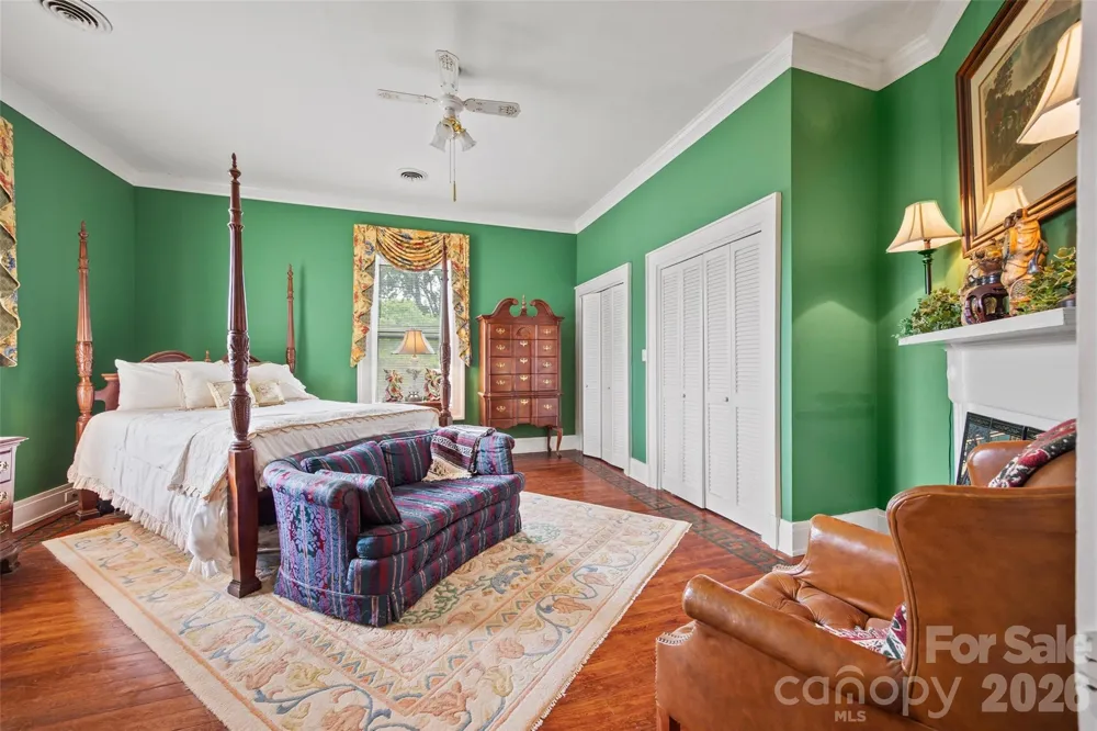 530 E Rutledge Avenue Gaffney, SC 29340